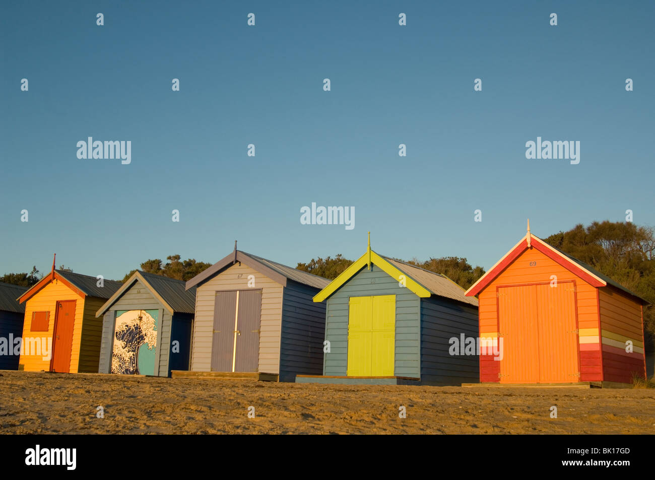 Pittoresca spiaggia di capanne presso la spiaggia di Brighton Melbourne Australia Foto Stock