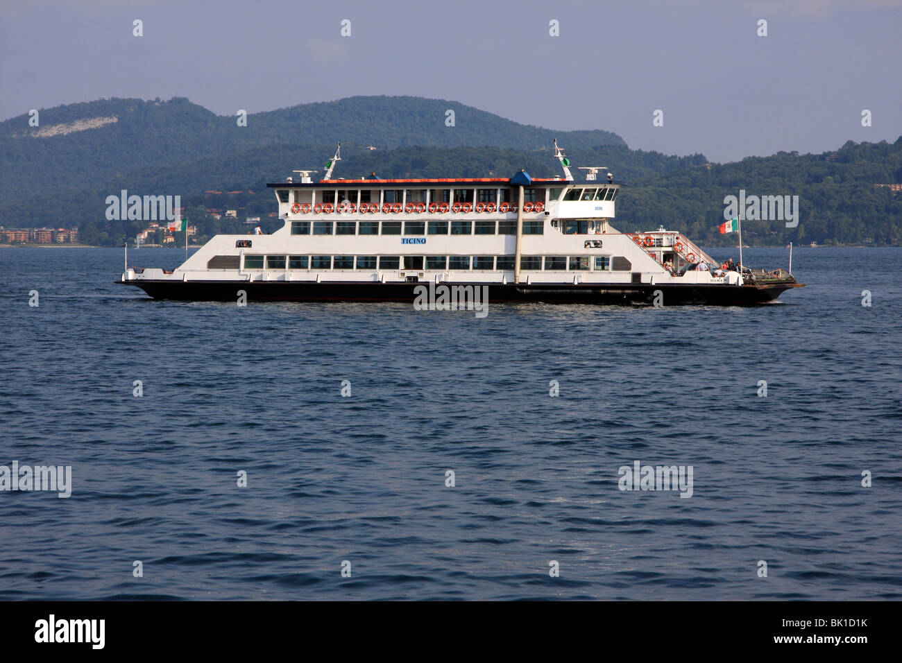 L'Italia, il Lago Maggiore, il battello da crociera Foto Stock