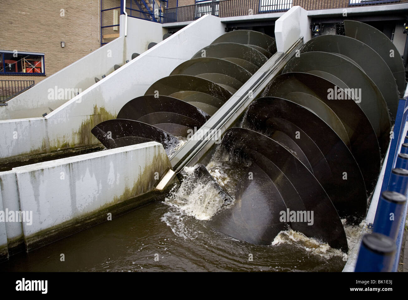 Pompe a vite della pompa motore 'Smitgemaal' in Kinderdijk, South-Holland, Paesi Bassi Foto Stock