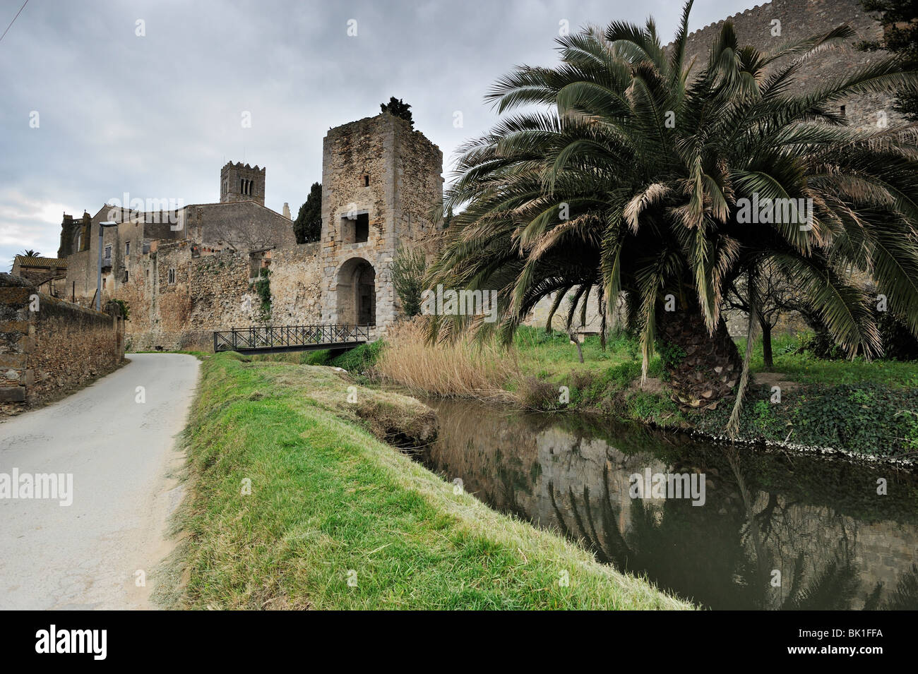 Castelló d'Empúries, Alt Empordà, Girona, Catalogna, Costa Brava. Dettaglio della città. Foto Stock