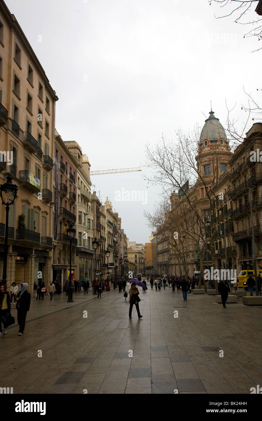 Avinguda del Portal de l'Angel , throughfare retail in Barcellona Foto Stock