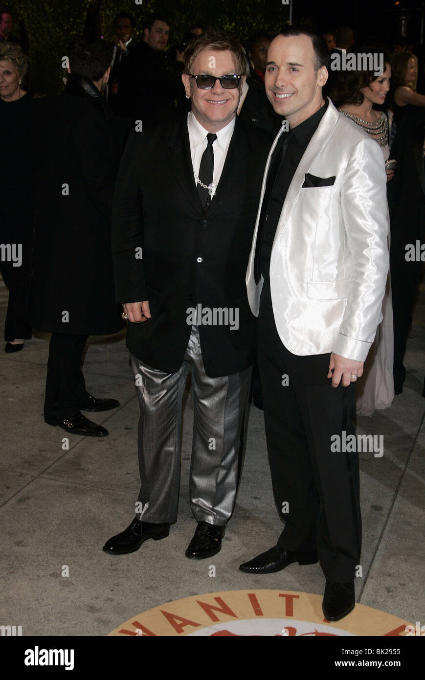 ELTON JOHN & DAVID ARREDARE VANITY FAIR PARTY 2007 MORTONS HOLLYWOOD LOS ANGELES STATI UNITI D'AMERICA 25 Febbraio 2007 Foto Stock