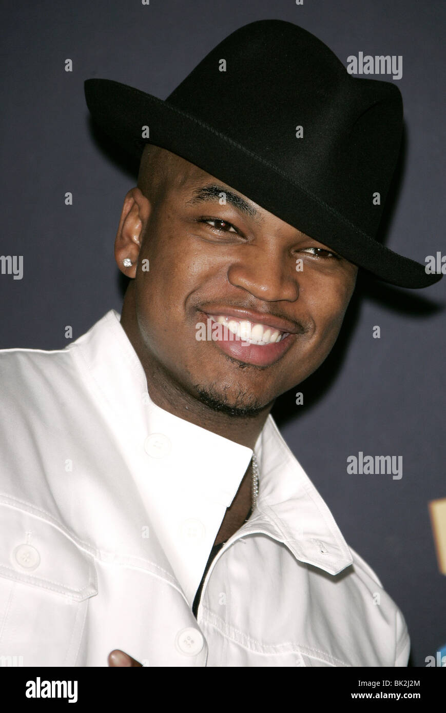 NE-YO 2006 BET AWARDS Shrine Auditorium DOWNTOWN LOS ANGELES STATI UNITI D'AMERICA 27 giugno 2006 Foto Stock