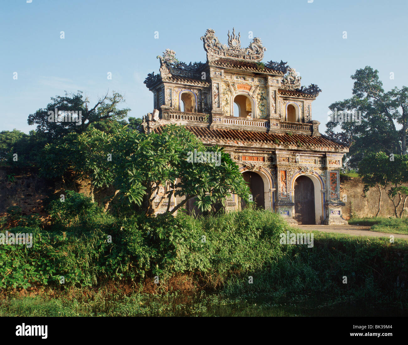 Il Gate dell umanità (Porta Est), la cittadella di Hue, Sito Patrimonio Mondiale dell'UNESCO, Vietnam, Indocina, Asia sud-orientale, Asia Foto Stock