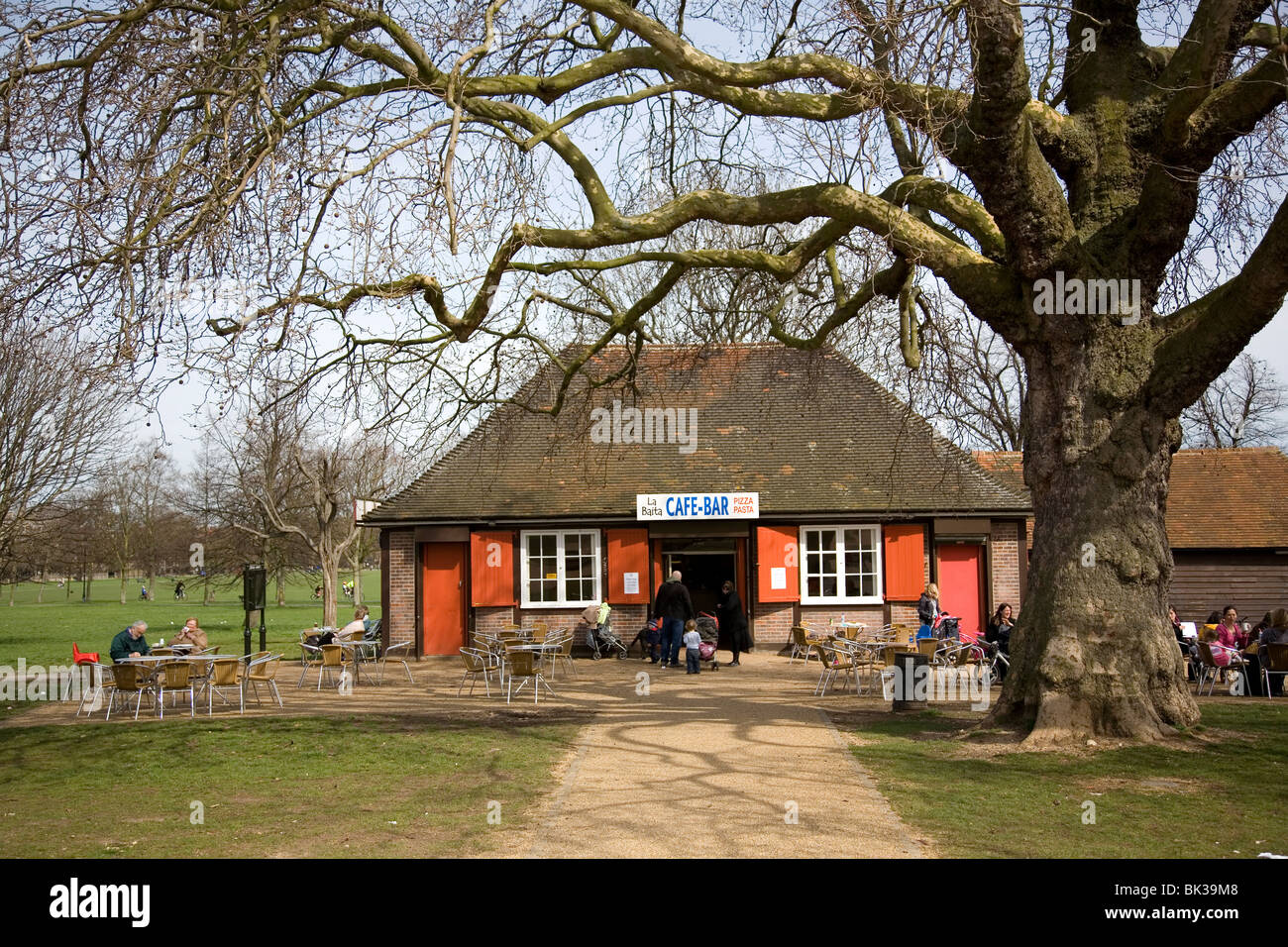 La Baita Trattoria Cafe su Clapham Common Park Foto Stock