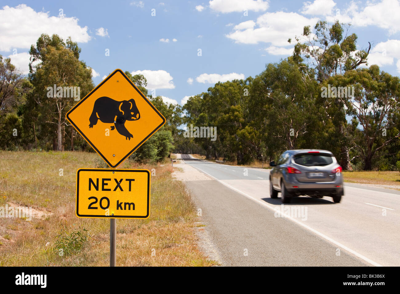 Segnaletica stradale nei pressi di Bonnie Doon in Victoria, Australia. Foto Stock