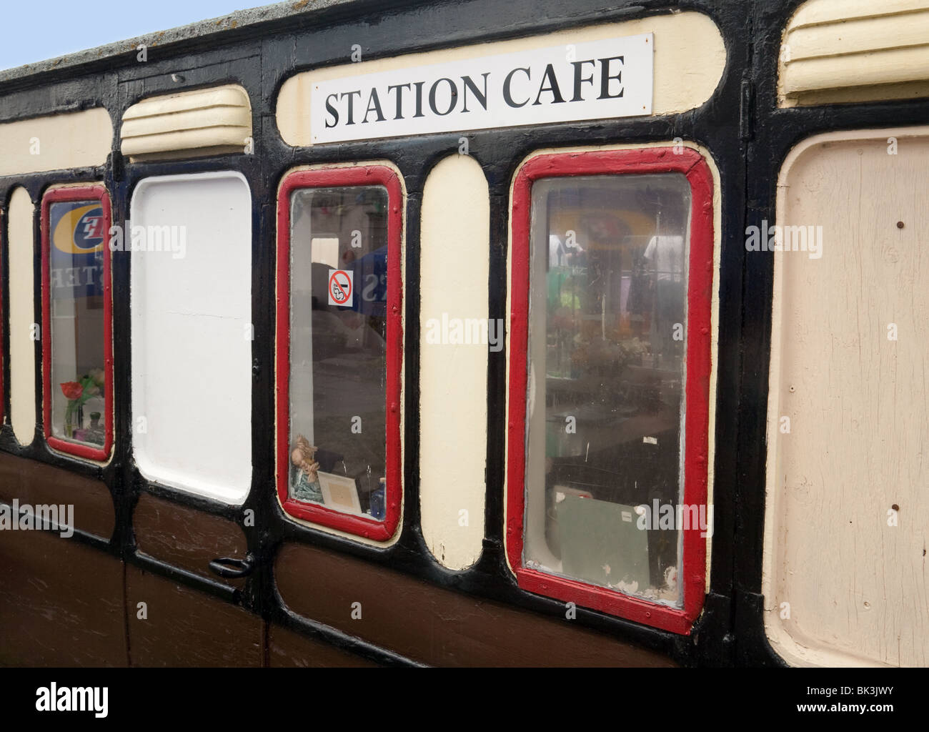 Un vecchio carrello, costruito nel 1895 ora utilizzato come stazione cafe sul Cholsey & Wallingford ferroviarie, Wallingford, Oxfordshire, Regno Unito Foto Stock