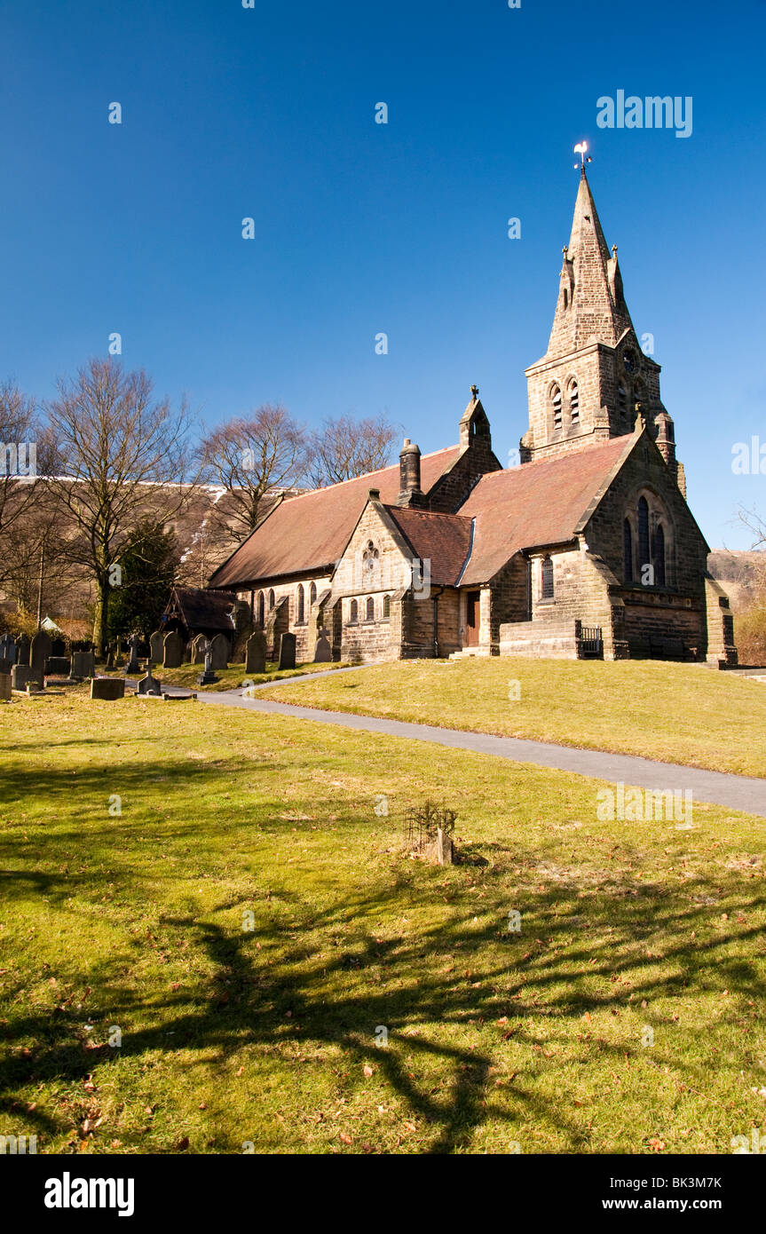 Chiesa della Santa Trinità, 1885-86 costruito su disegno di William Dawes di Manchester, Edale nel Peak District Foto Stock