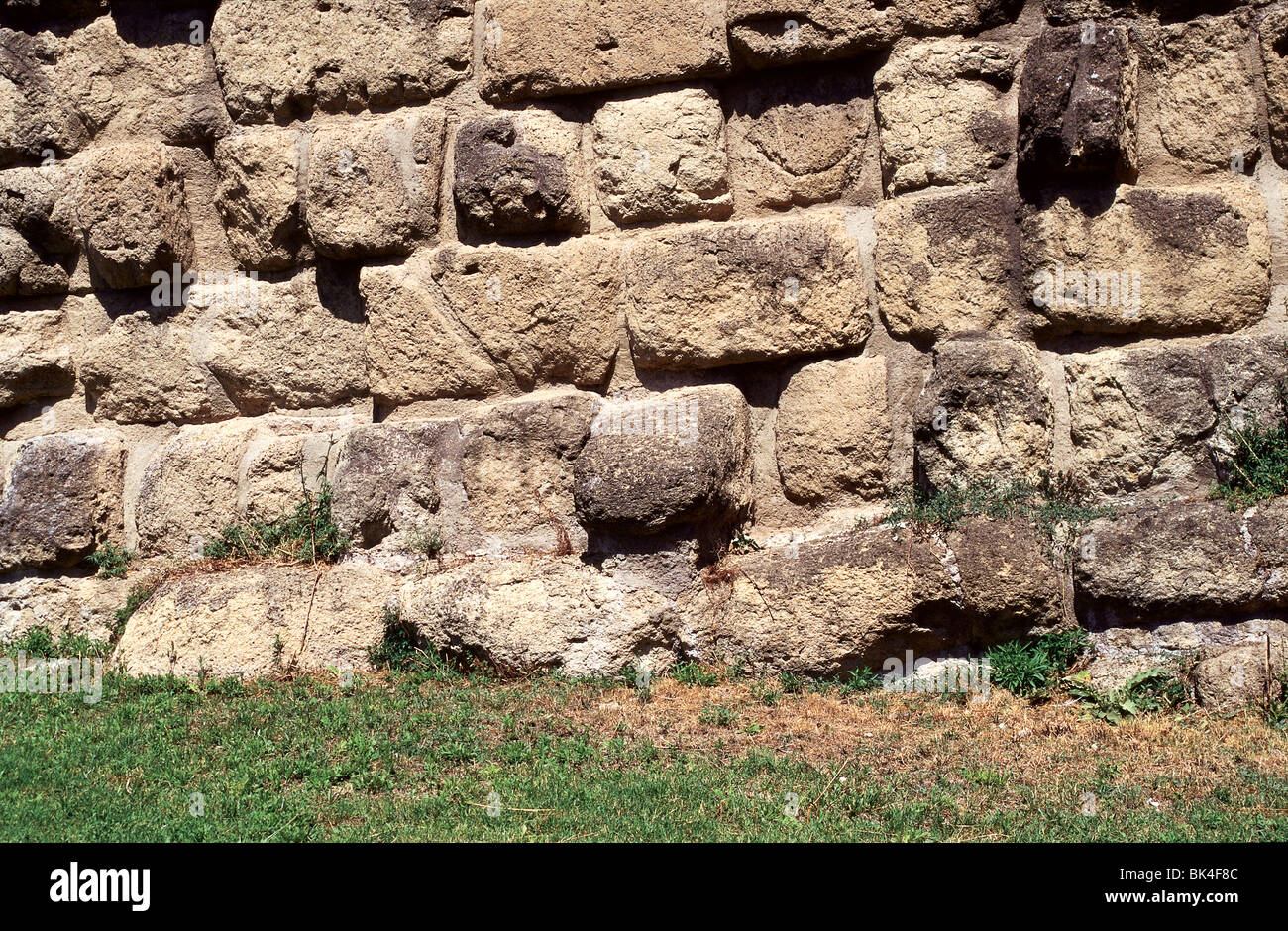 Una conservata la sezione della parete Servian (un quarto secolo a.e.v. barriera difensiva) in Roma, Italia Foto Stock