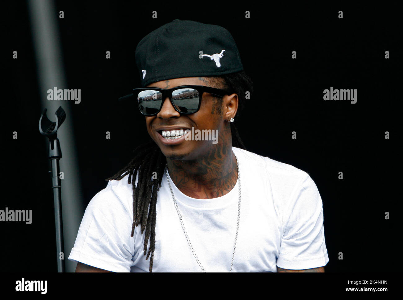 Lil' Wayne compie durante un concerto. Foto Stock