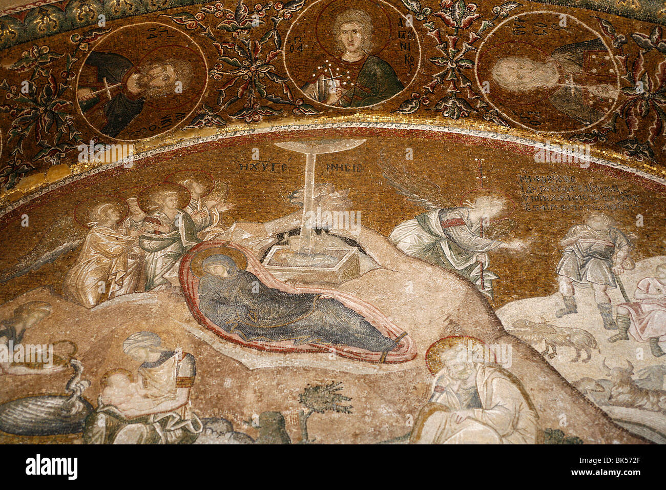 Mosaico raffigurante Maria alla nascita di Gesù Cristo nella Kariye Camii (Santo Salvatore nella Chiesa di Chora ), Istanbul, Turchia, Europa Foto Stock