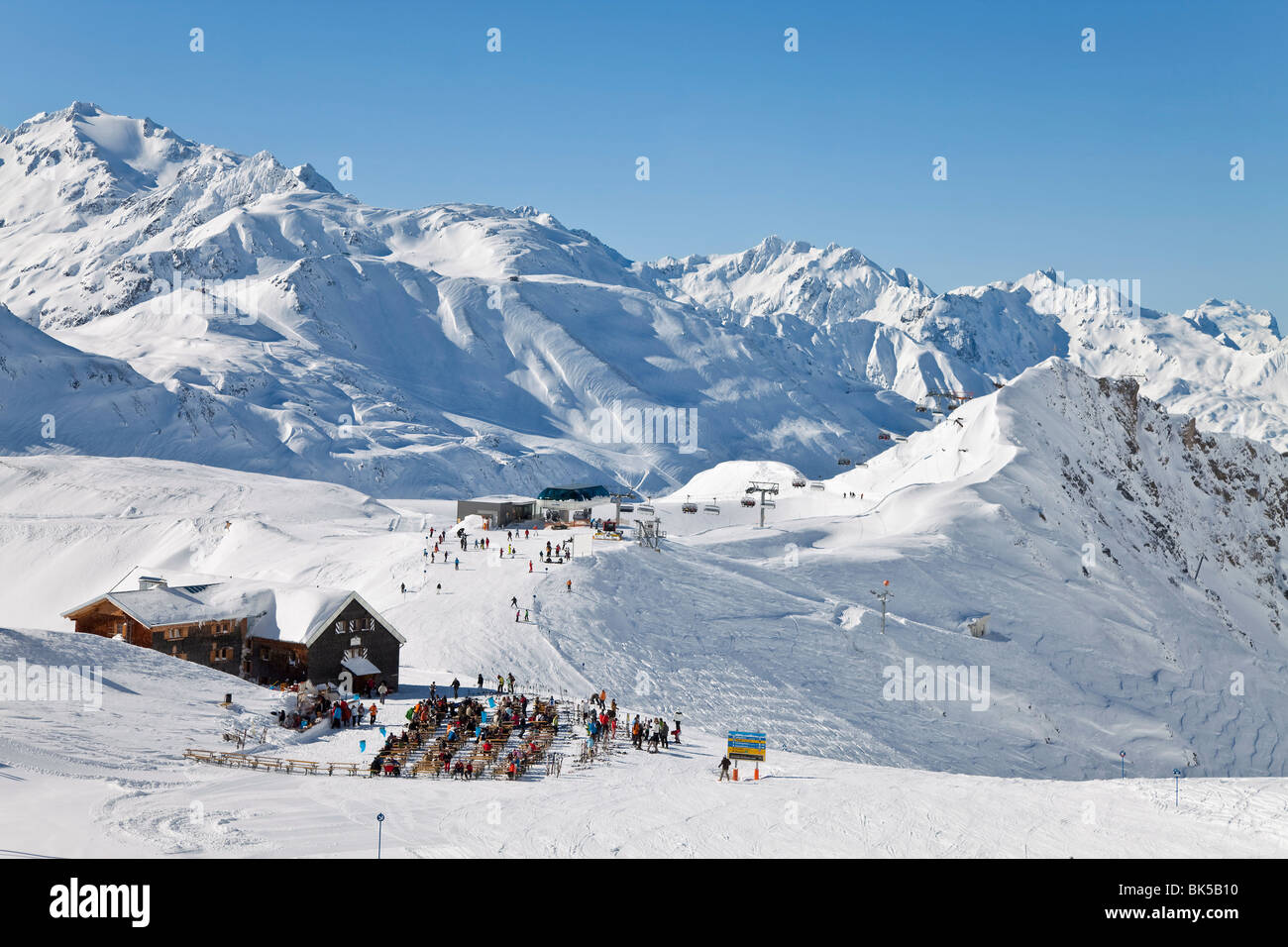 Ristorante di montagna, St. Anton am Arlberg, Tirol, Alpi austriache, Austria, Europa Foto Stock