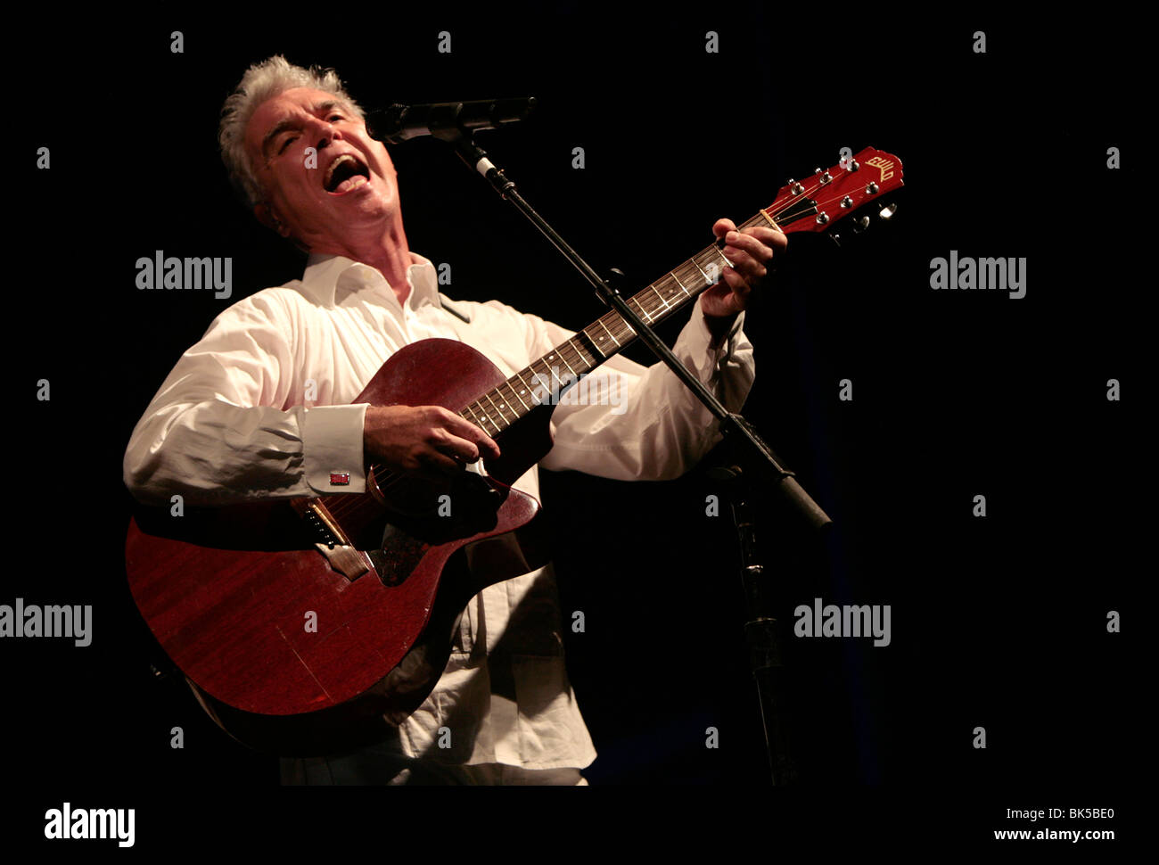 David Byrne esegue a Bonnaroo. Foto Stock