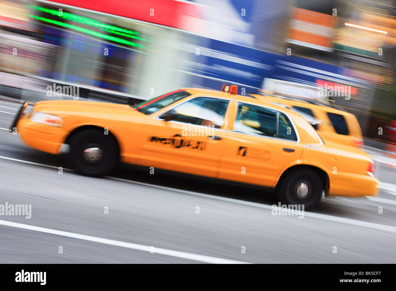 Taxi, Times Square Manhattan, New York, New York, Stati Uniti d'America, America del Nord Foto Stock