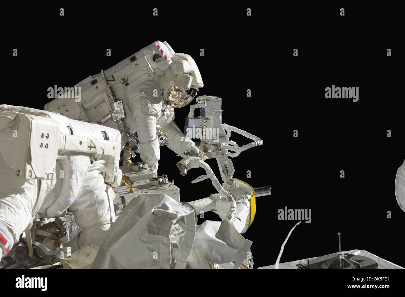 Astronauta partecipa a una sessione di attività extravehicular (EVA), la Stazione Spaziale Internazionale Foto Stock