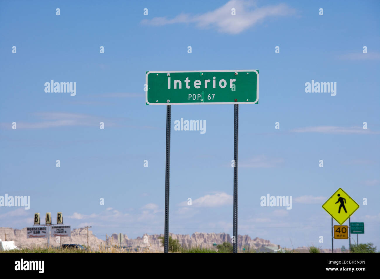 Città segno interno Sud Dakota 57750 vicino al Badlands. Foto Stock