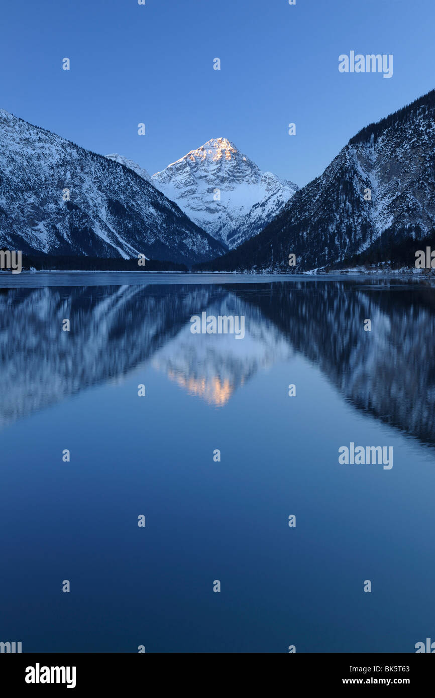 Il lago Plansee presso Sunrise, Tirolo, Austria Foto Stock
