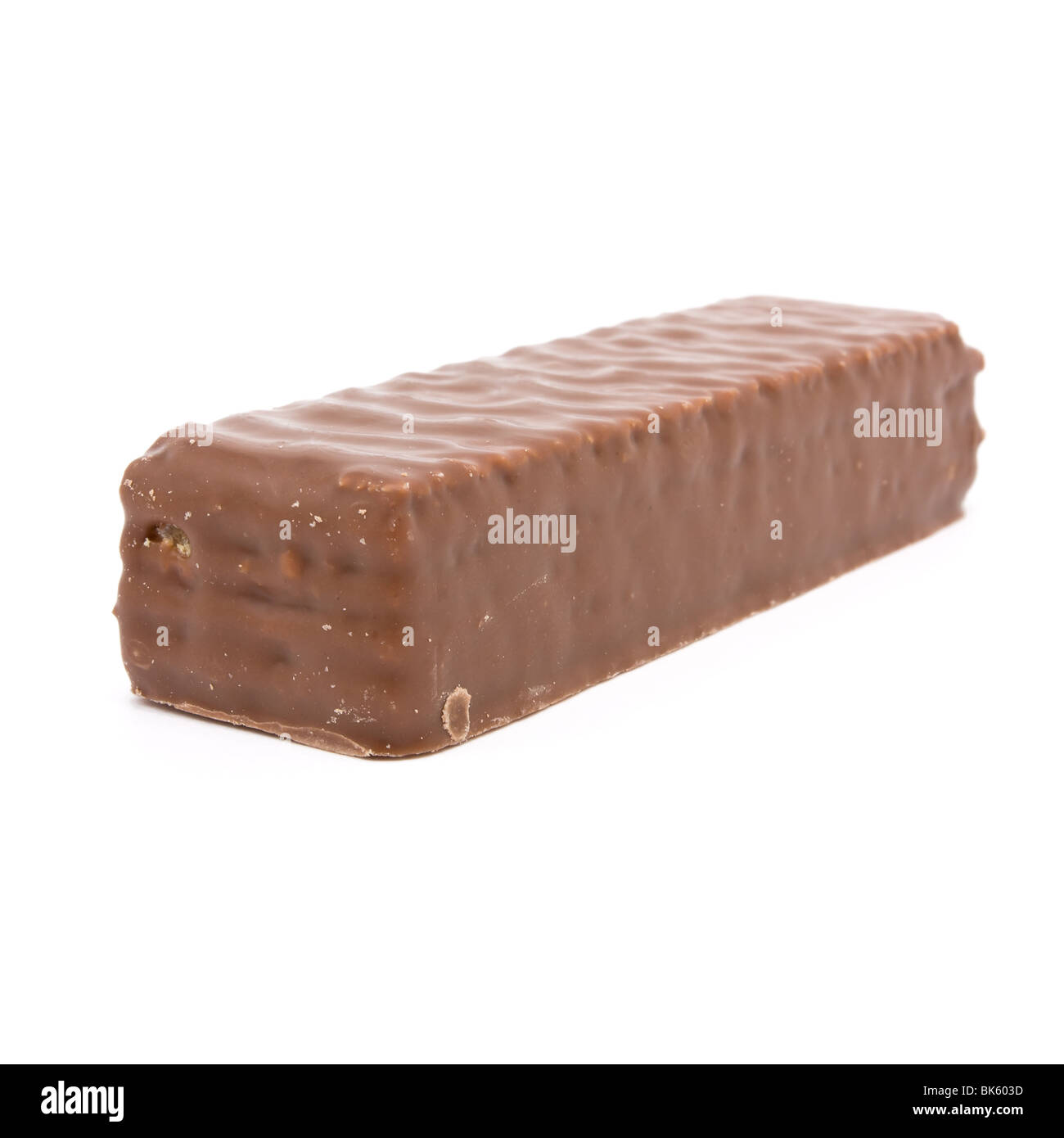 Ricoperta di cioccolato biscotto Wafer isolata contro uno sfondo bianco. Foto Stock