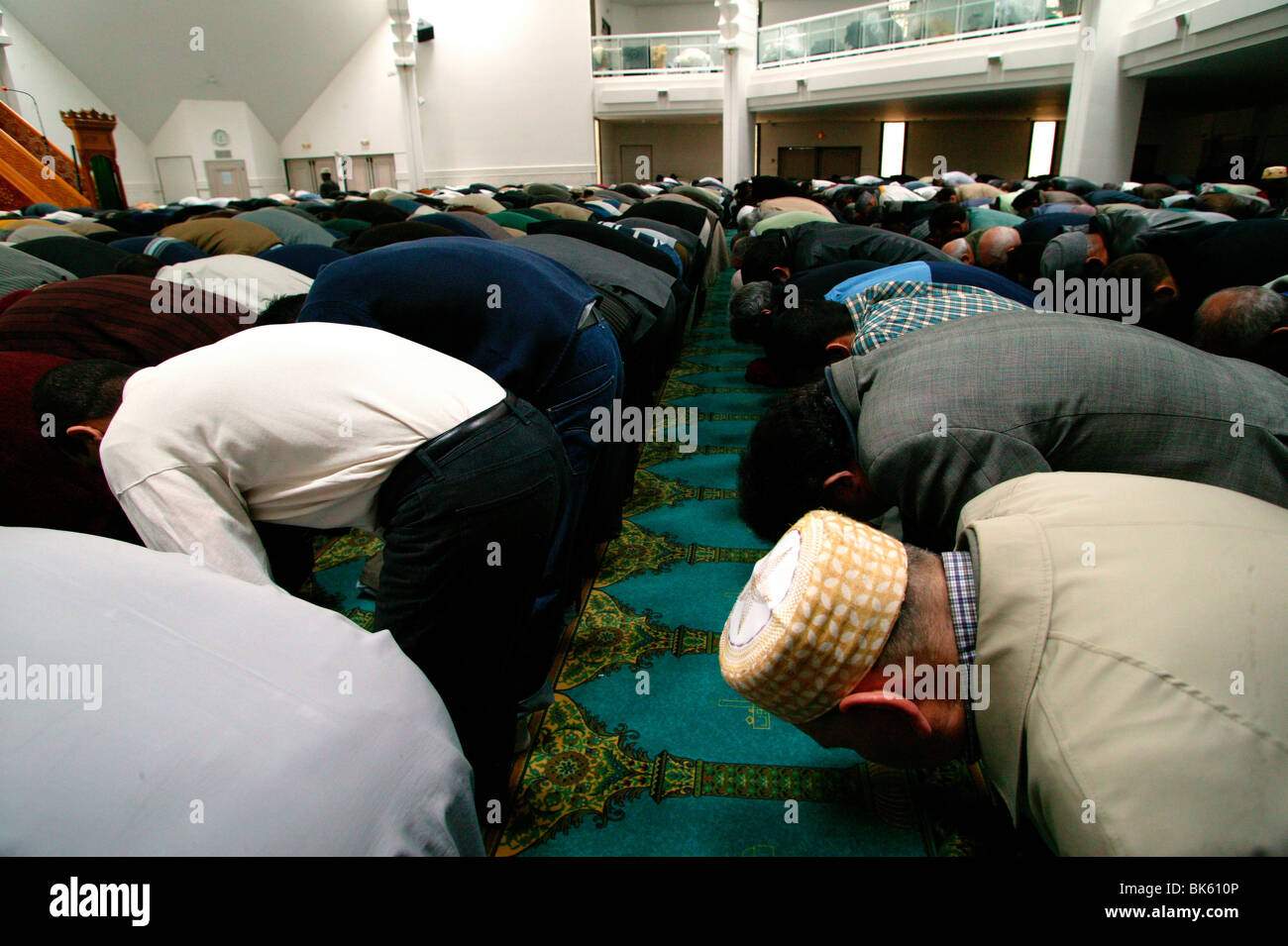 Preghiere a Lione Grande Moschea, Lione, Rhone, Francia, Europa Foto Stock