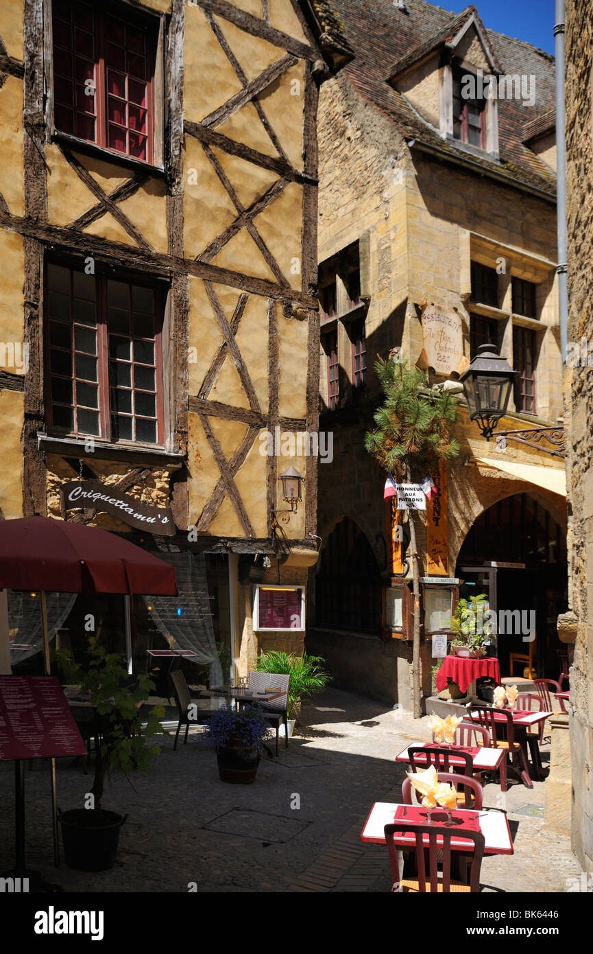 Casa medioevale nel centro storico, Sarlat, Dordogne, Francia. Europa Foto Stock