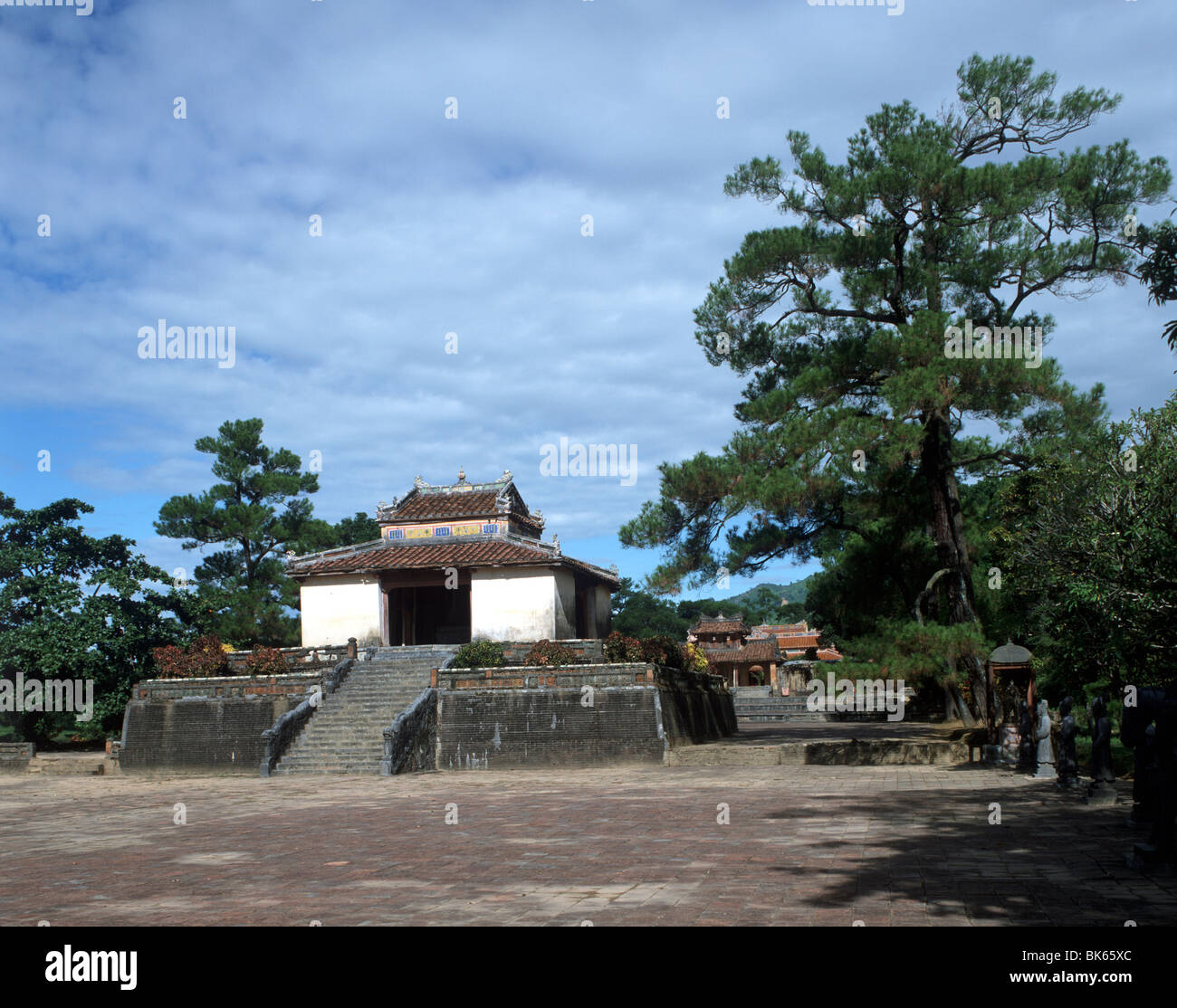 Più graziosi della otto Nguyen dinastia tombe, Sito Patrimonio Mondiale dell'UNESCO, Royal mausolei, tonalità, Vietnam Foto Stock