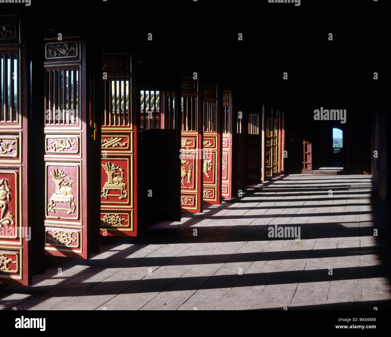 Il Trono Hall, la cittadella di Hue, Vietnam, Indocina, Asia sud-orientale, Asia Foto Stock