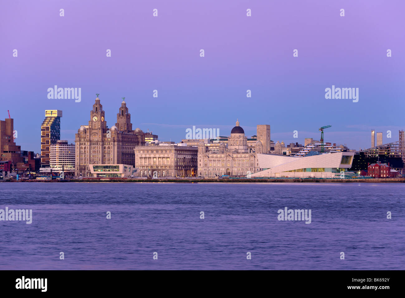 Skyline e Waterfront, Liverpool, Merseyside England Foto Stock