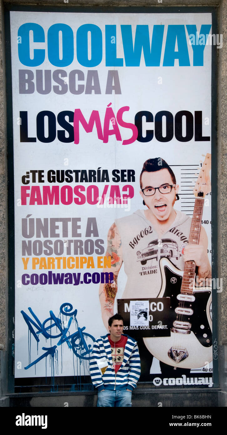 Musica Cool Coolway Madrid Spainwall arte pittorica uomo messaggio Foto Stock