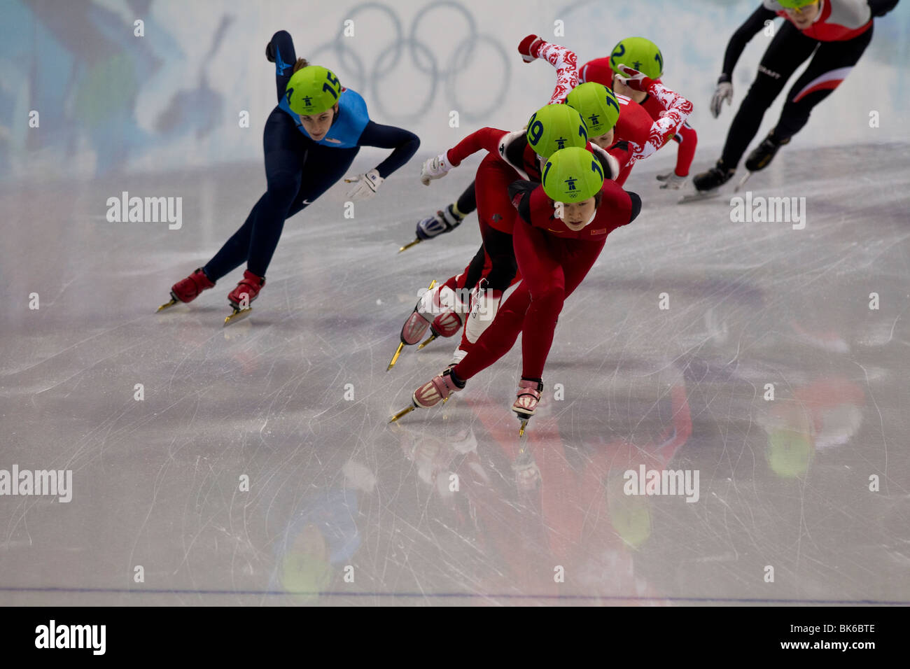 Concorrenti nel 1000m Short Track pattinaggio di velocità degli eventi presso il 2010 Giochi Olimpici Invernali Foto Stock