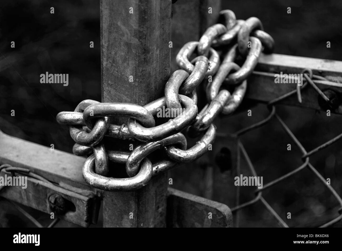 Il fissaggio della catena porta alla cava Foto Stock