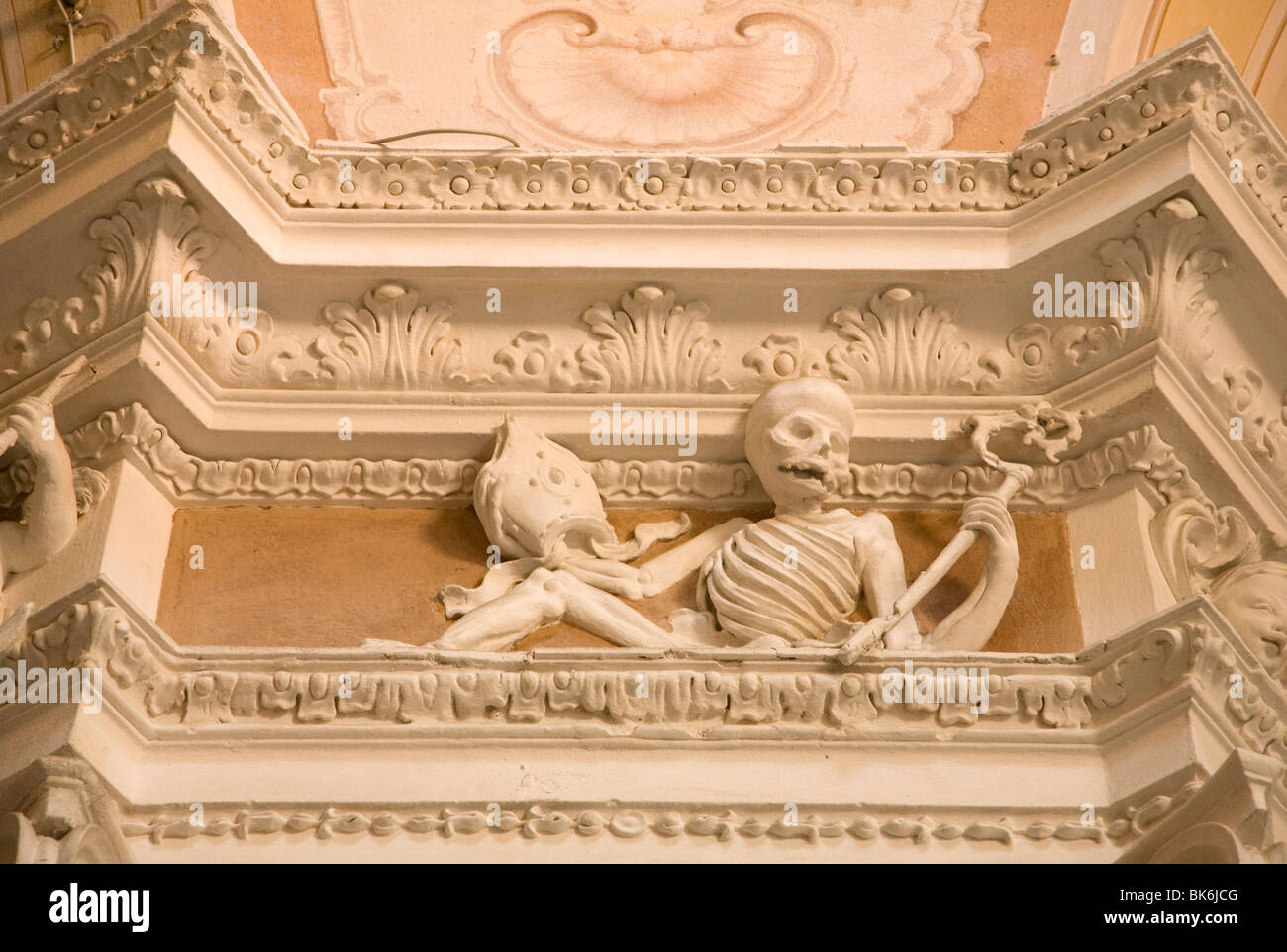 L' oratorio della Confraternita dei Neri (uomini neri) in Monterosso al Mar, Liguria, Foto Stock