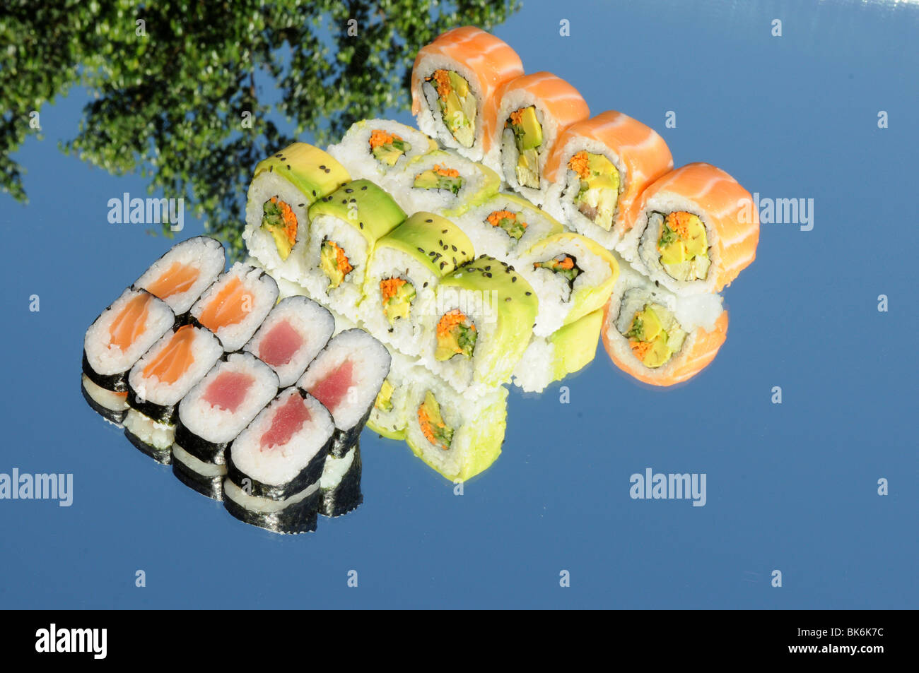 Assortimento di Sushi compresi: Sushi e Maki Insideout Foto Stock