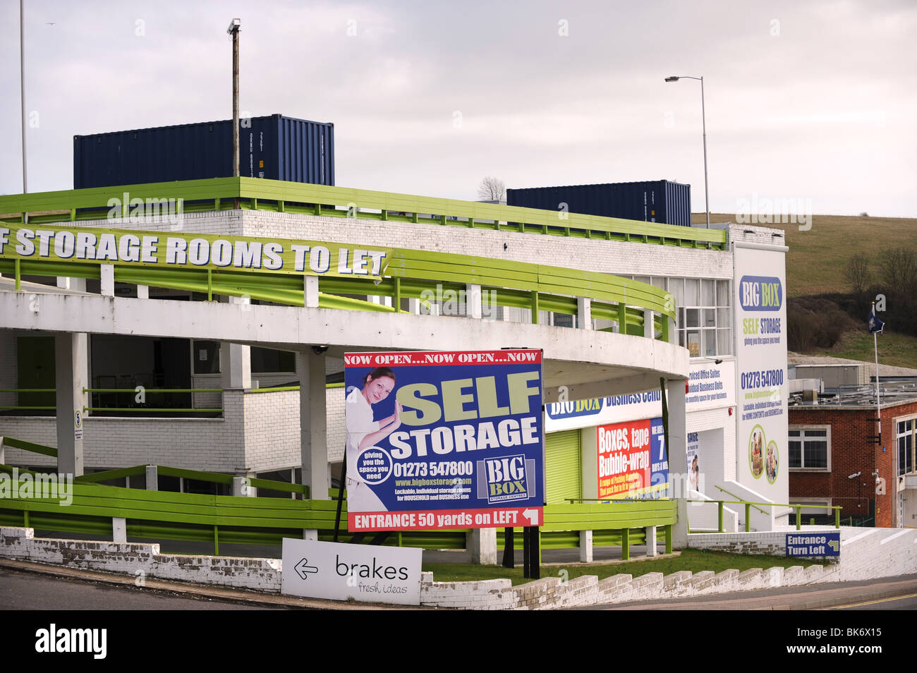 La grande scatola di archiviazione di storage aziendale azienda Hollingbury a Brighton Foto Stock