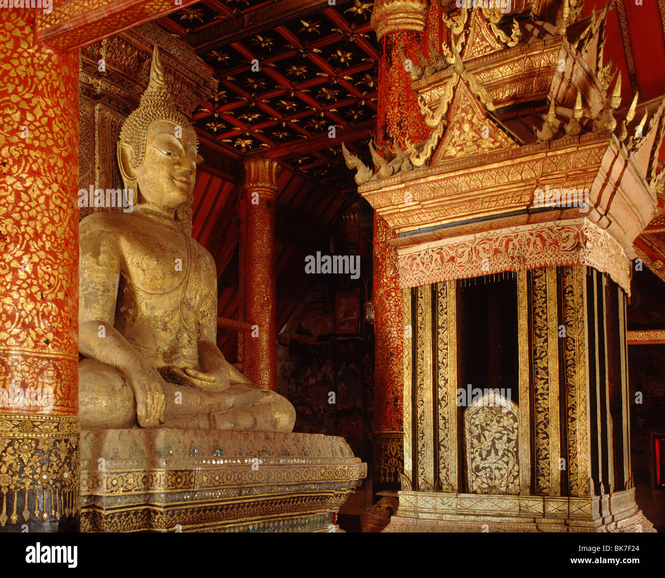 Buddha e Thammat predicazione (presidente), Wat Phumin, città di Nan, Thailandia, Sud-est asiatico, Asia&#10, Foto Stock
