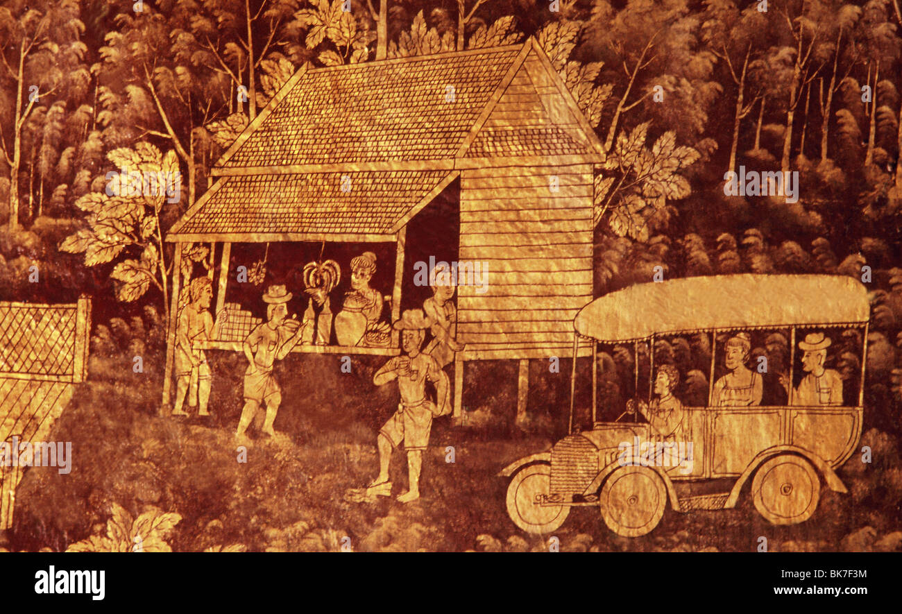 Giro del secolo viaggiatori occidentali fermata ad un cibo locale di stallo in questo murale laccato in Lampang, Thailandia, Sud-est asiatico Foto Stock Giro del secolo viaggiatori occidentali fermata ad un cibo locale di stallo in questo murale laccato in Lampang, Thailandia, Sud-est asiatico Foto Stock