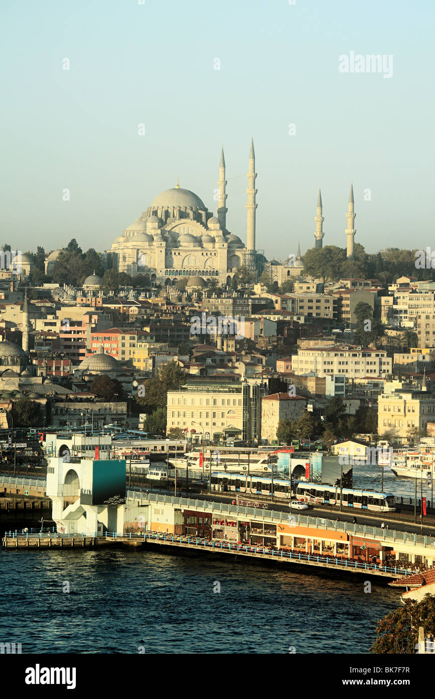 Vista di Istanbul e la moschea di Suleymaniye Foto Stock