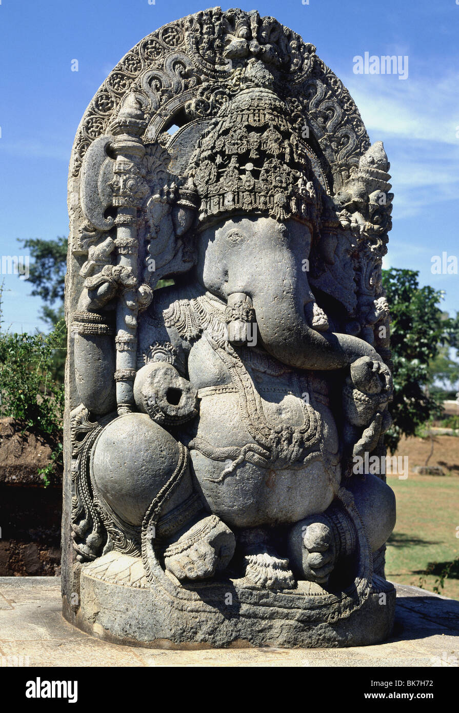 Ganesh, Hoysala arte presso il tempio di Halebid, Mysore, India, Asia Foto Stock