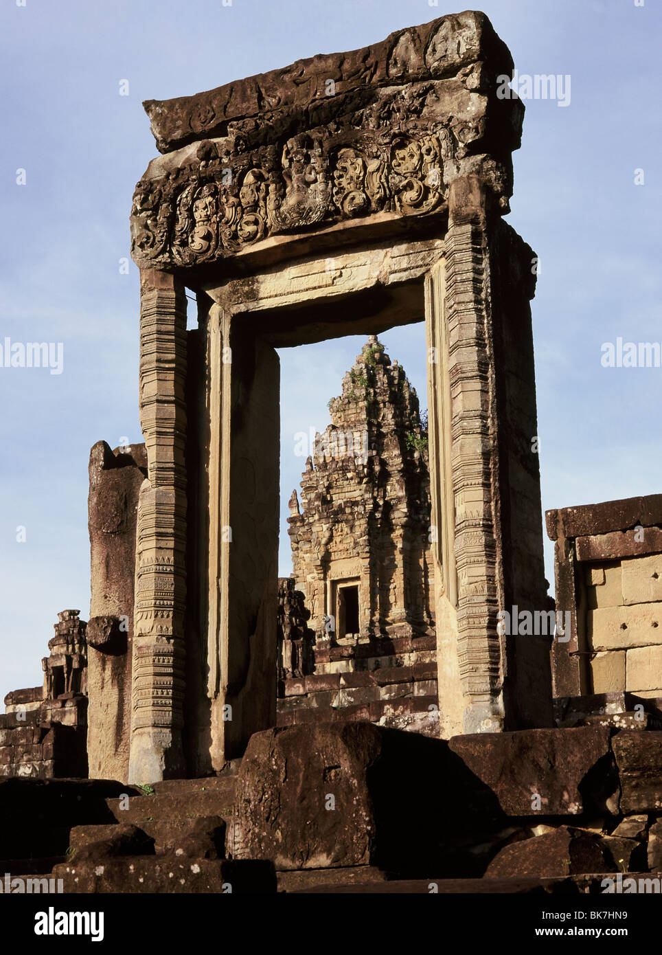Bakong, databili tra la fine del IX secolo, Roluos, vicino a Siem Reap, Cambogia, Indocina, Asia sud-orientale, Asia Foto Stock