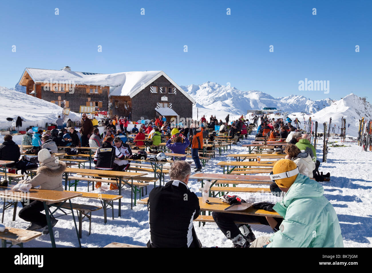 Ristorante di montagna, St. Anton am Arlberg, Tirol, Alpi austriache, Europa Foto Stock