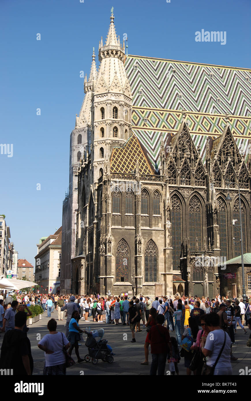 Cattedrale di Stephansdom sulla piazza del Duomo di Santo Stefano a Vienna Foto Stock