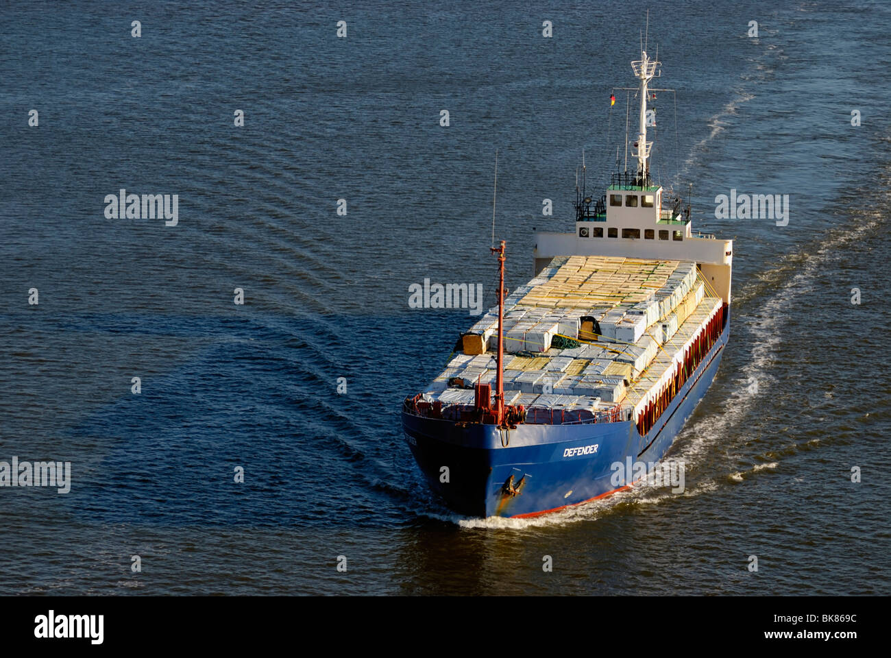 Nave da carico generale sul canale Kiel, Kiel, Schleswig-Holstein, Germania, Europa Foto Stock