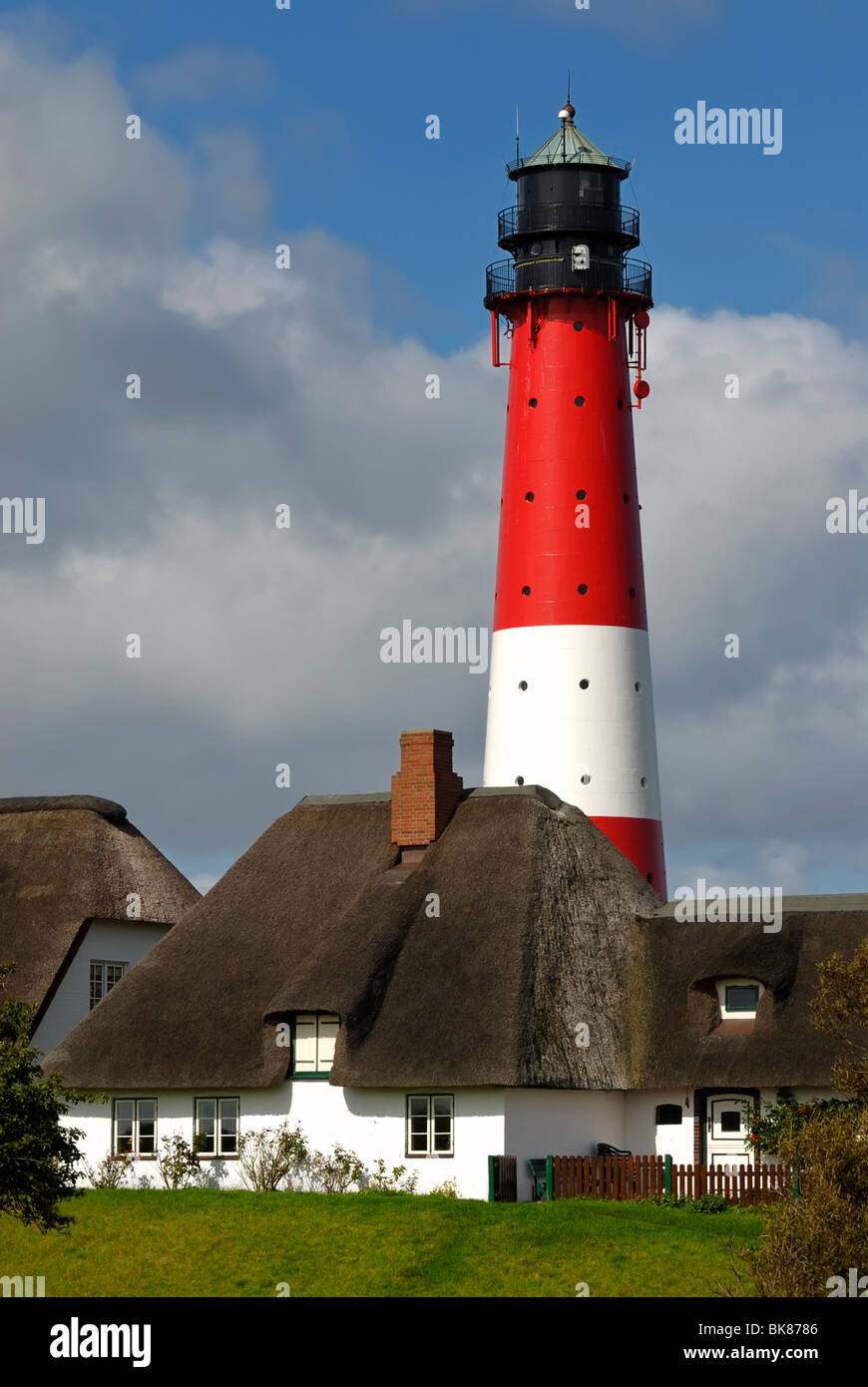 Faro di Pellworm, Nord Isole Frisone, Nord distretto Friesland, Schleswig-Holstein, Germania, Europa Foto Stock