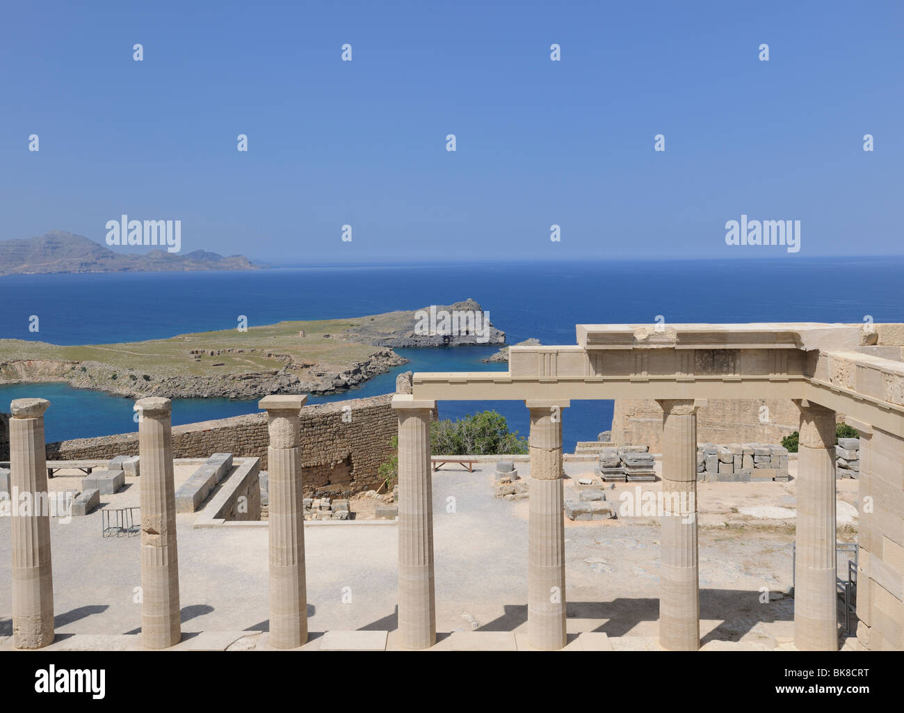 Lo Stoa sull'Acropoli di Lindos, Rodi, Grecia, Europa Foto Stock