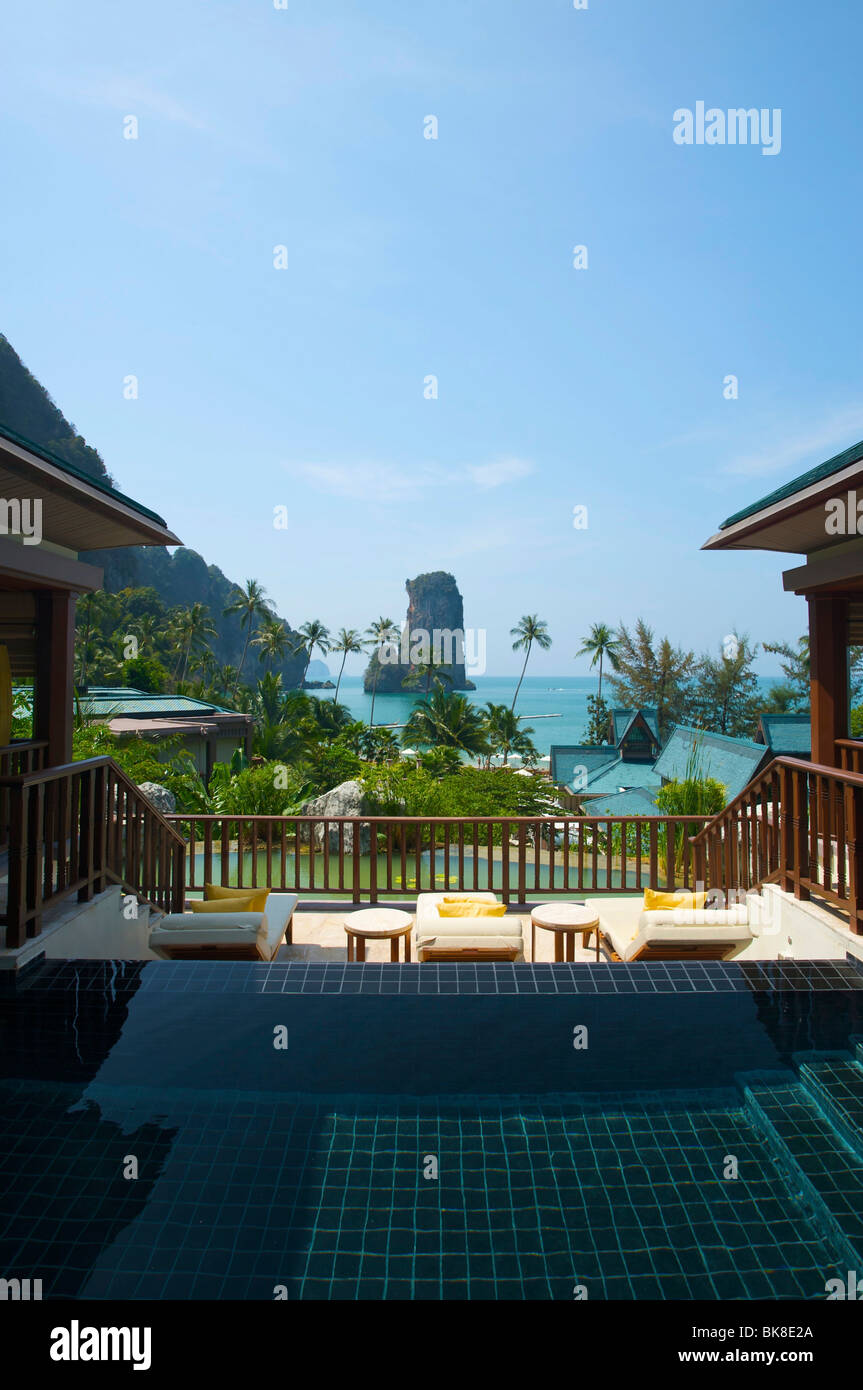 Piscina di un una suite al Centara Resort, Krabi, Thailandia, Asia Foto Stock