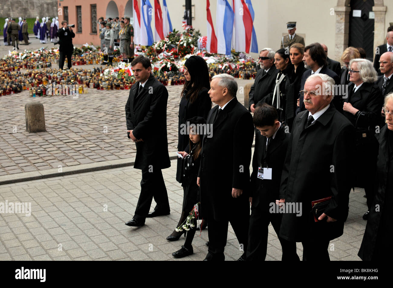 Jaroslaw Kaczynski e Marta Kaczynska sul Lech Kaczynski i funerali a Cracovia. 18.04.2010 Foto Stock