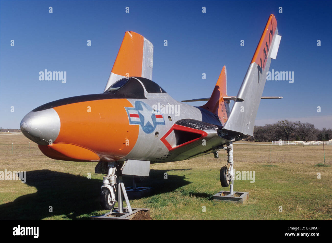 Grumman F9F Panther jet da combattimento a Pate Museo dei Trasporti (chiuso nei primi mesi del 2010) in Cresson, Fort Worth, Texas, Stati Uniti d'America Foto Stock
