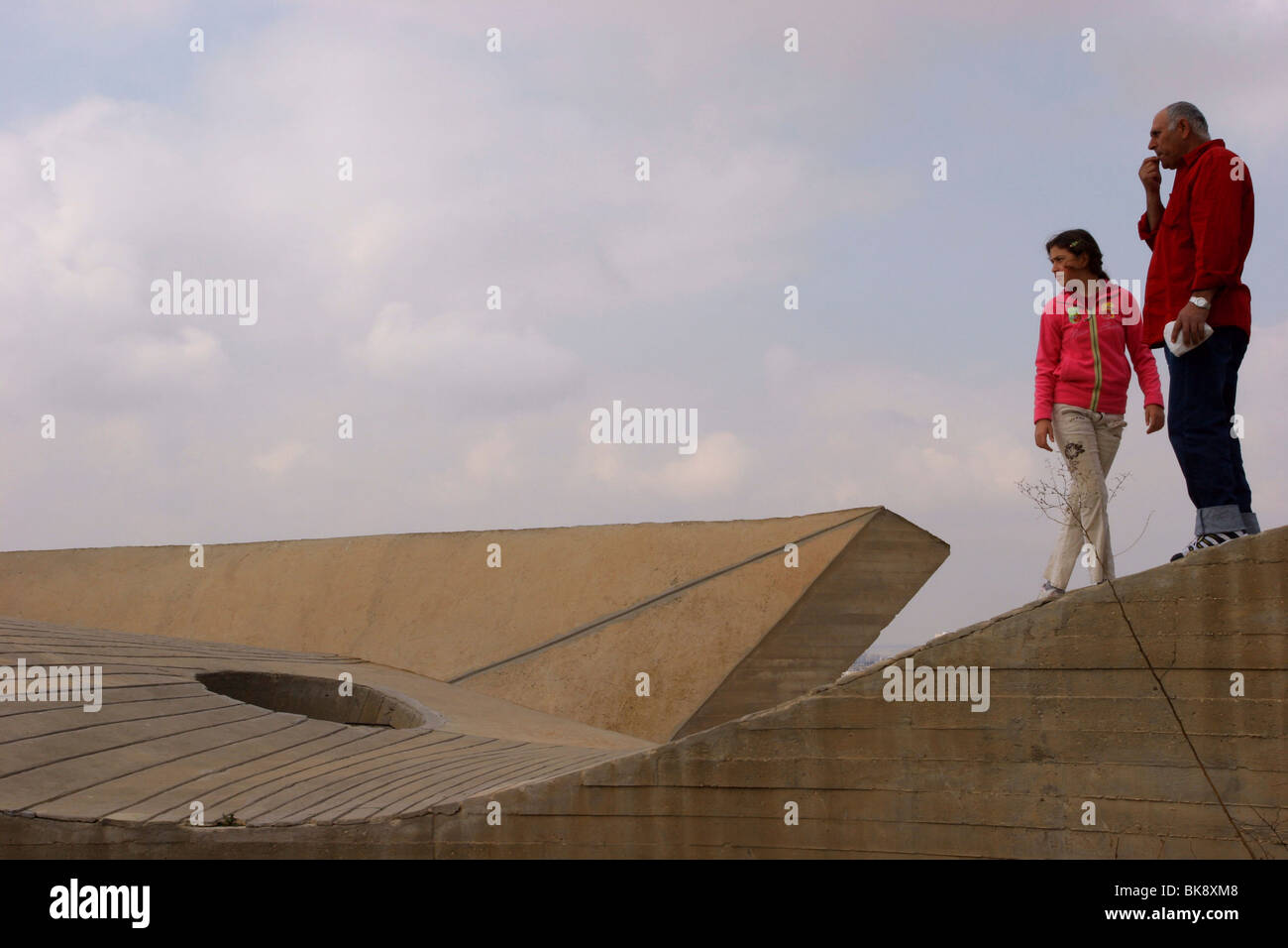 Israele, Beer Sheva, la Brigata Negev monumento disegnato da Dani Karavan Foto Stock