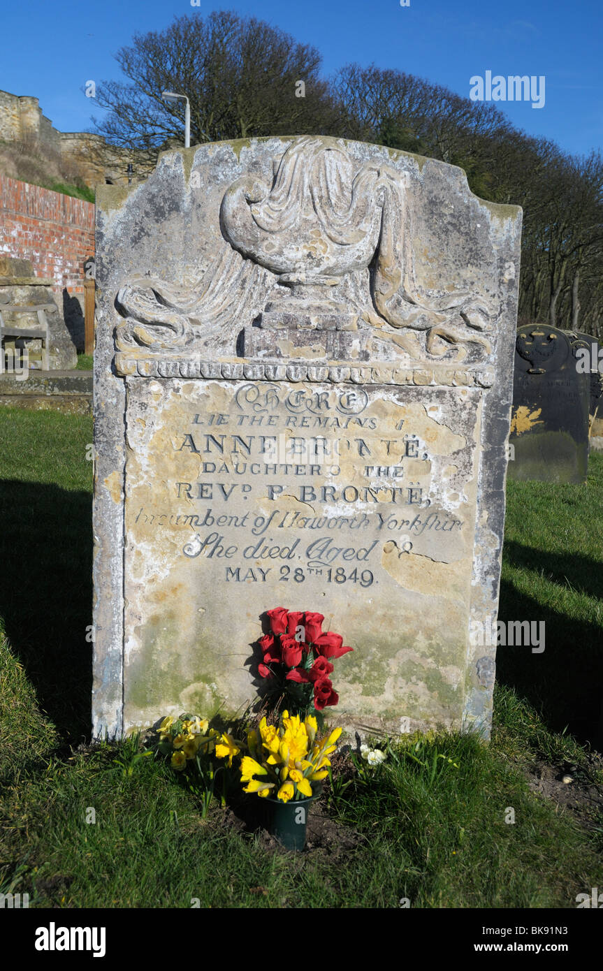 Pietra tombale di Anne Bronte, Scarborough, nello Yorkshire, Regno Unito. Foto Stock