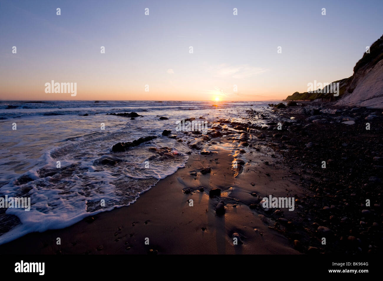 Tramonto sulla costa della California a Santa Barbara Foto Stock