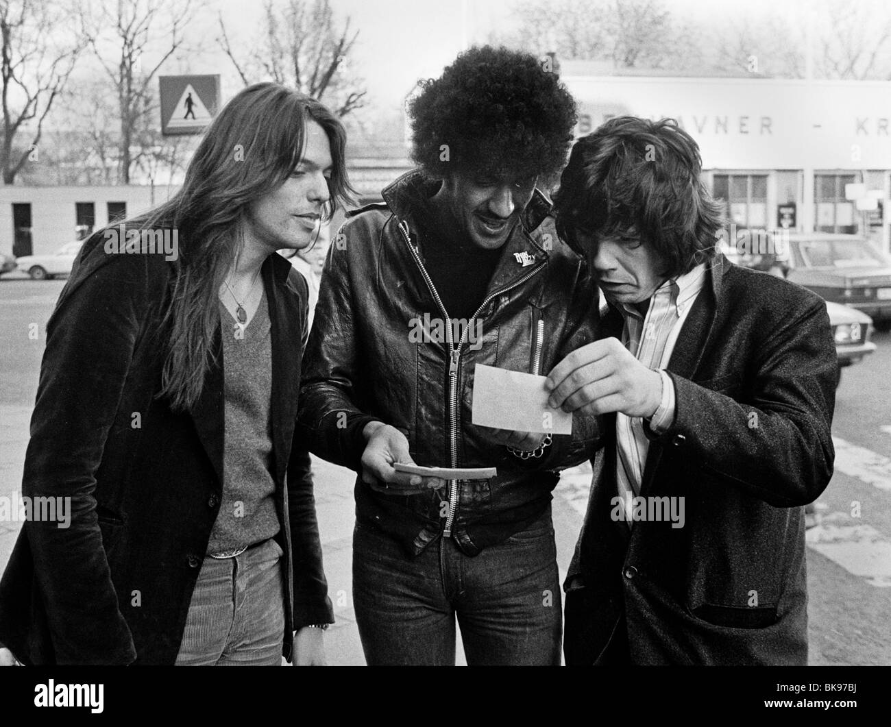 Phil Lynott, Scott Gorham e Gary Moore a Copenaghen durante il Thin Lizzy tour della Scandinavia Foto Stock